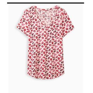 Torrid Pocket Tee Heritage Sub Multi Lips Design